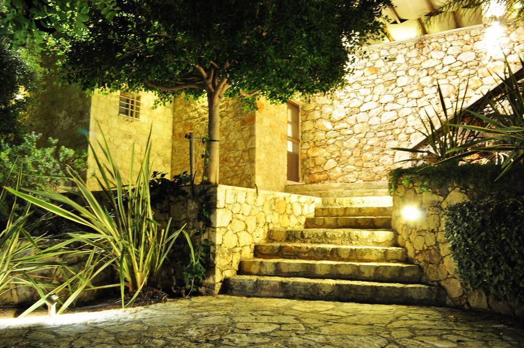 Gerani Private Villa ภายนอก รูปภาพ
